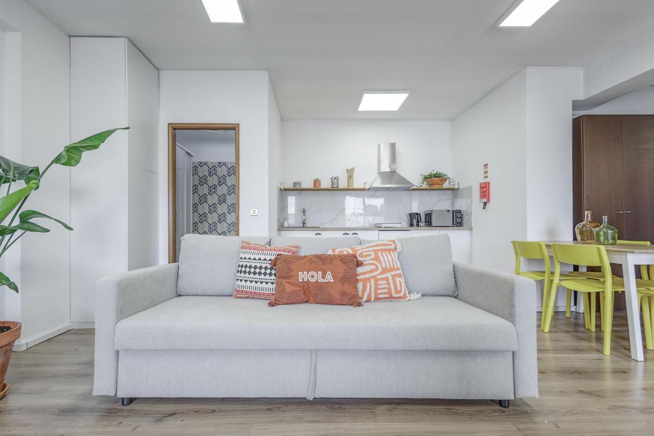 Travel & Live Fernao Magalhaes Oporto